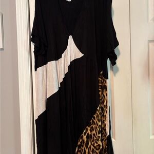 Stylish Black and White Midi Dress with Leopard Detail